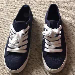 tommy hilfiger shoes